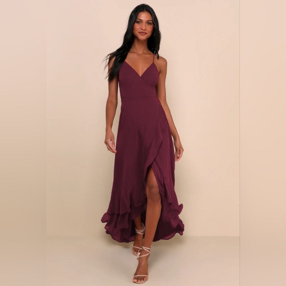 Elegant Burgundy Maxi Dress